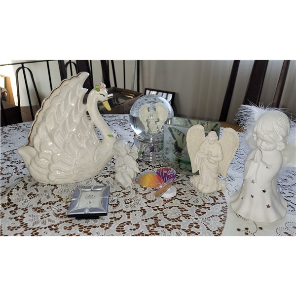 LOT OF ANGELS AND HOUSE DÉCOR