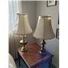 Image 1 : LOT OF 2 LIVING ROOM LAMPS