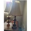 Image 3 : LOT OF 2 LIVING ROOM LAMPS