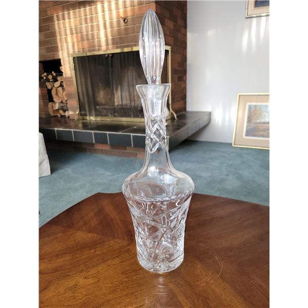 BEAUTIFUL CRYSTAL DECANTER