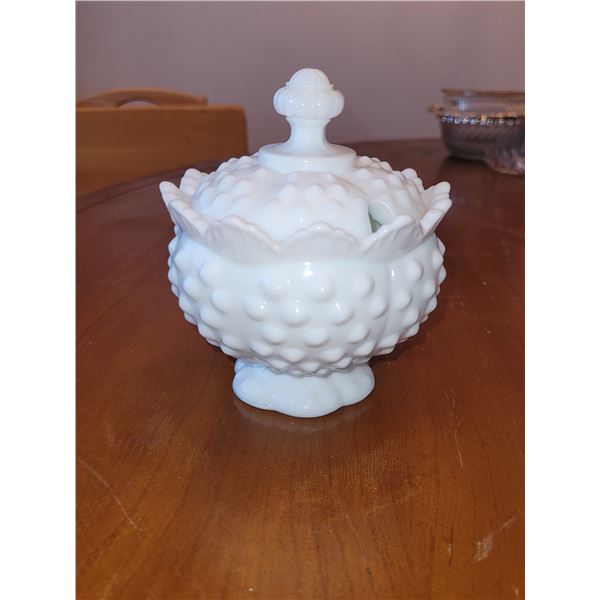 FENTON ? HOBNAIL LIDDED CONDIMENT BUTTER DISH