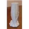 Image 2 : BELLEEK CORN COB SPILL VASE