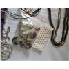 Image 4 : LOT OF VARIOUS COSTUME JEWELLERY