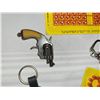 Image 3 : 2 VINTAGE TOY REVOLVOR CAP GUNS WITH CAPS