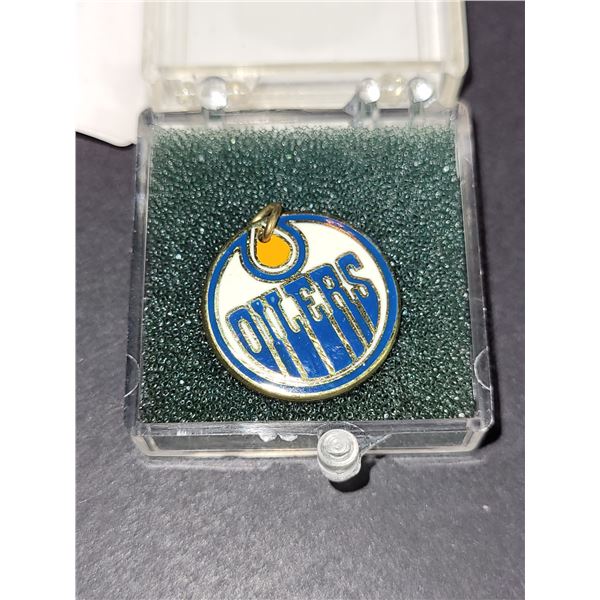 VINTAGE OILERS PENDANT