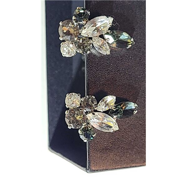 CLASSY SHERMAN RHINETSTONE EARRINGS