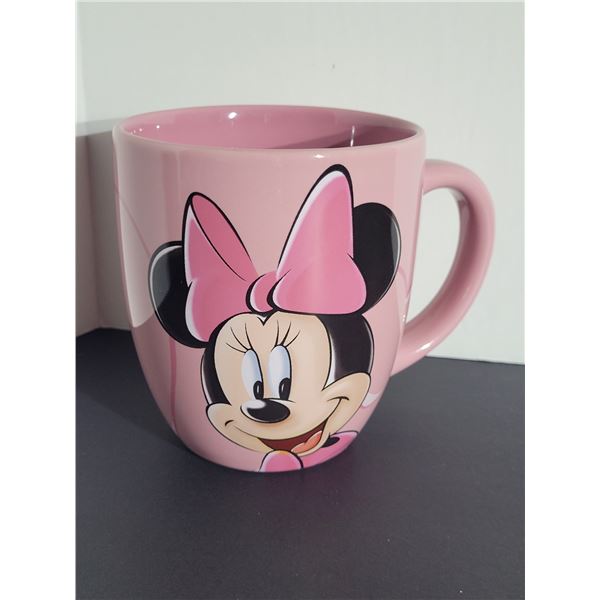 NEW LARGE MINNIE MOUSE MUG