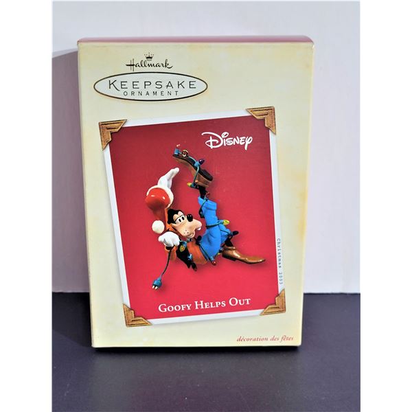 DISNEY GOOFY HELPS OUT KEEPSAKE ORNAMENT NIB