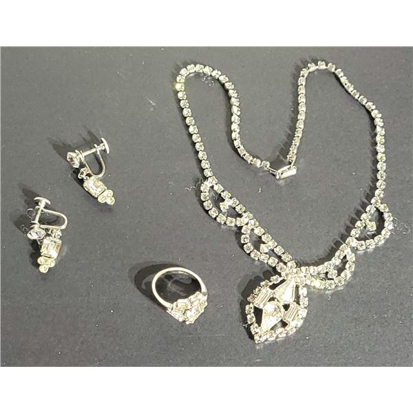 3 PIECE CLEAR RHINESTONE SET