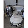 Image 2 : LOT OF KITCHEN SMALL APPLIANCES