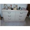 Image 1 : 3 PIECE BEDROOM DRESSER SET