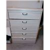 Image 2 : 3 PIECE BEDROOM DRESSER SET