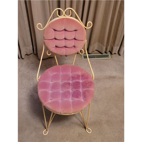 1960S PINK LAVENDAR  METAL VANITY CHAIR