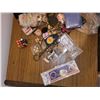 Image 2 : BOX OF COLLECTOR'S KEYCHAINS #3