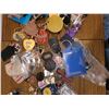 Image 3 : BOX OF COLLECTOR'S KEYCHAINS #3