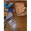Image 5 : BOX OF COLLECTOR'S KEYCHAINS #3