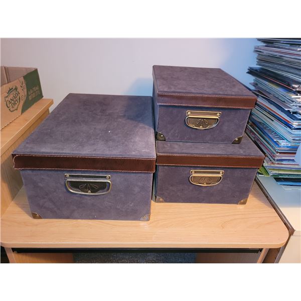 SET OF 3 VTG NESTING BOXES