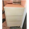 Image 1 : SMALL 3 DRAWER NIGHT STAND CABINET
