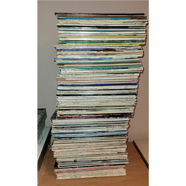 LARGE LOT OF VARIOUS RECORD ALBUMS