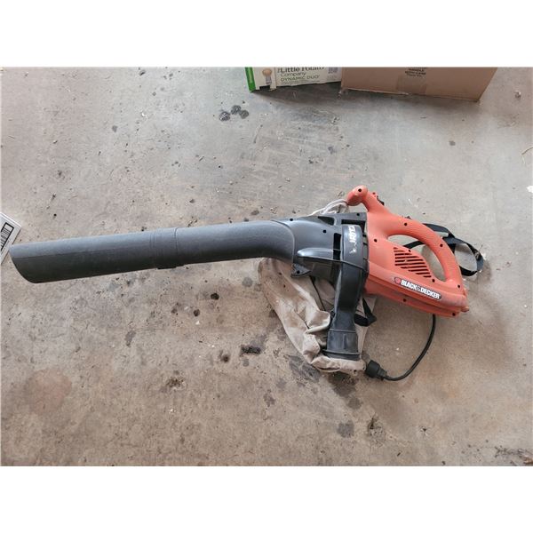 BLACK AND DECKER BLOWER