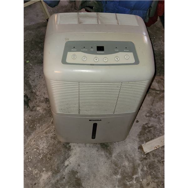 KENMORE DEHUMIDIFIER - WORKING