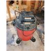 Image 2 : CRAFTSMEN SHOP VAC - WORKING