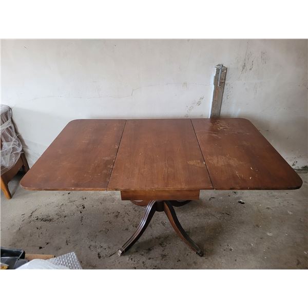 ANTIQUE KITCHEN TABLE