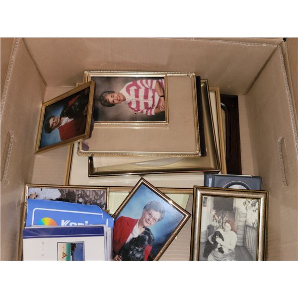 BOX OF VARIOUS PHOTO FRAMES