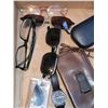 Image 3 : FLAT OF EYE GLASSES AND SUN GLASSES