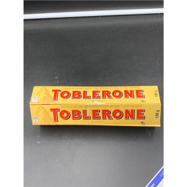 Tobelerone Swiss Milk Chocolate with Nougat (6 x 100g)