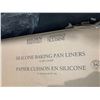 Image 3 : Case of 1000 sheets - Gordon Choice Silicone Parchment Pan Liner (16 3/8 x 24 3/8)