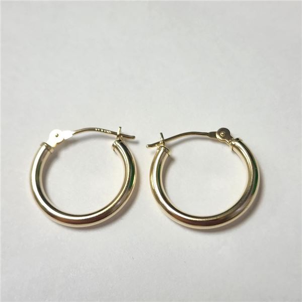 14K Yellow Gold 0.67G Hoop Earrings, Suggested Retail Value $250