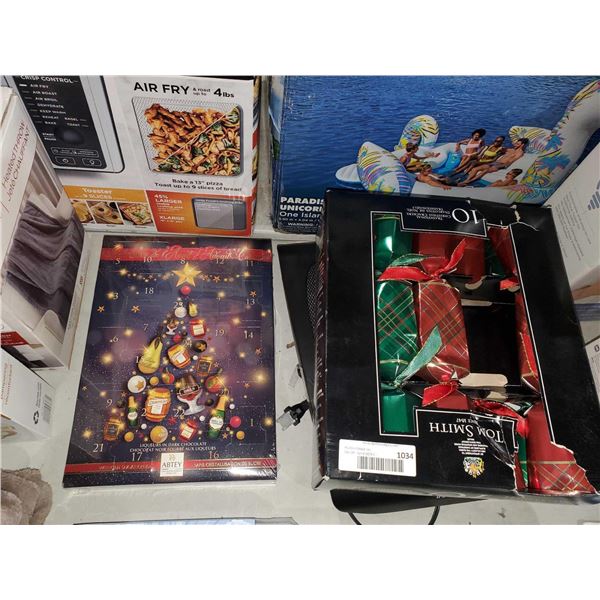 Christmas Advent Calander (Not for Children) & Christms Crackers (Missing 1 from pkg)