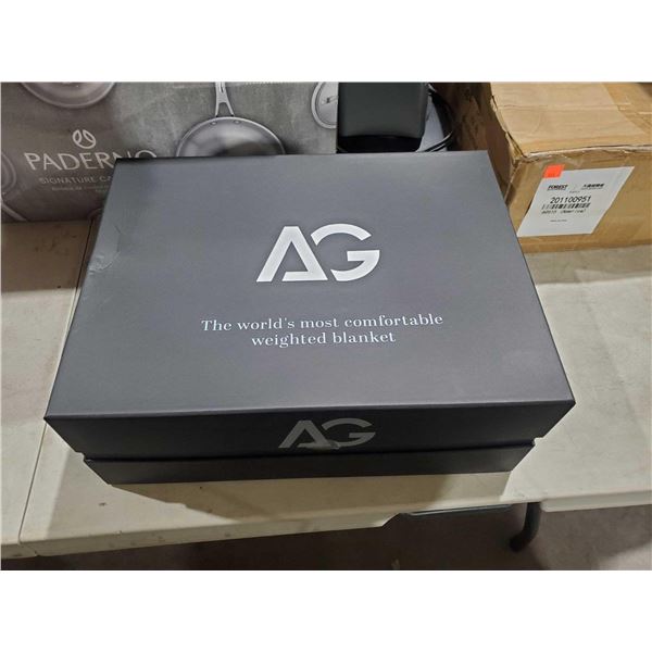 NEW AG Weighted Blanket 12LBS 48"x78"