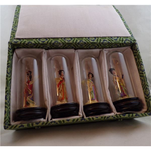 1940s Set of 4 Miniature Geisha Dolls