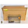Image 1 : CASE WITH 4 GAME OF THRONE LOOT BOXES NEW