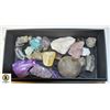 Image 1 : BOX OF CRYSTALS & MINERALS