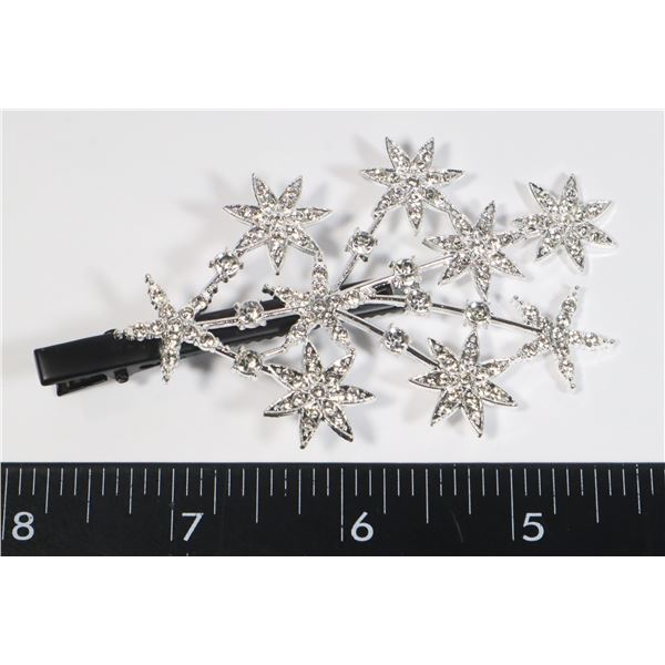 NEW RHINESTONE STAR HAIR CLIP