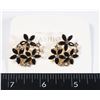 Image 1 : NEW FLOWER DESIGN WITH RHINESTONE ACCENT STUD