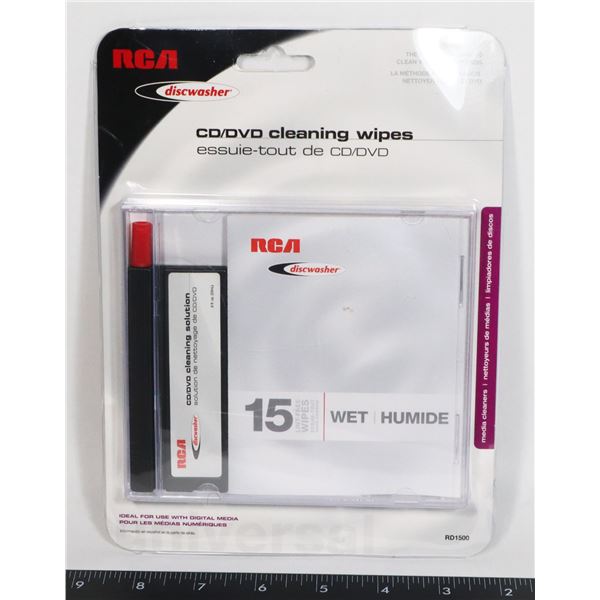 15 NEW CD/DVD CLEANING WIPES, AND CLEANING SOLUTION