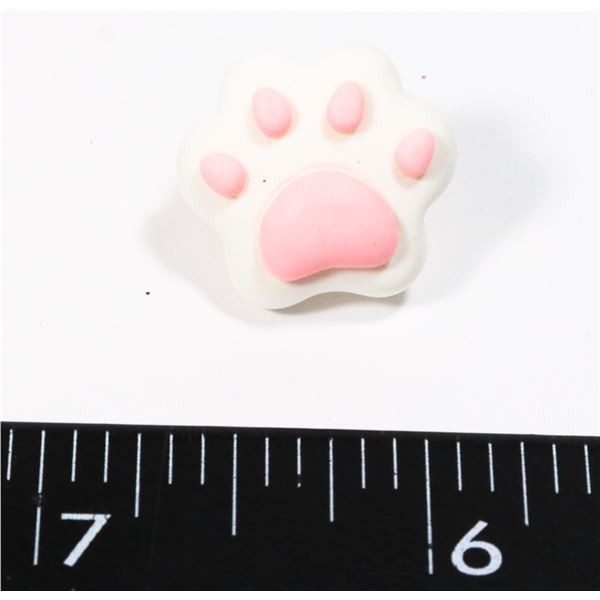 NEW PAW SHAPED LAPEL PIN