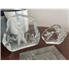 Image 2 : 2 Decorative Glass Carvings And Decorative Glass Plate