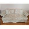 Image 1 : Floral Loveseat