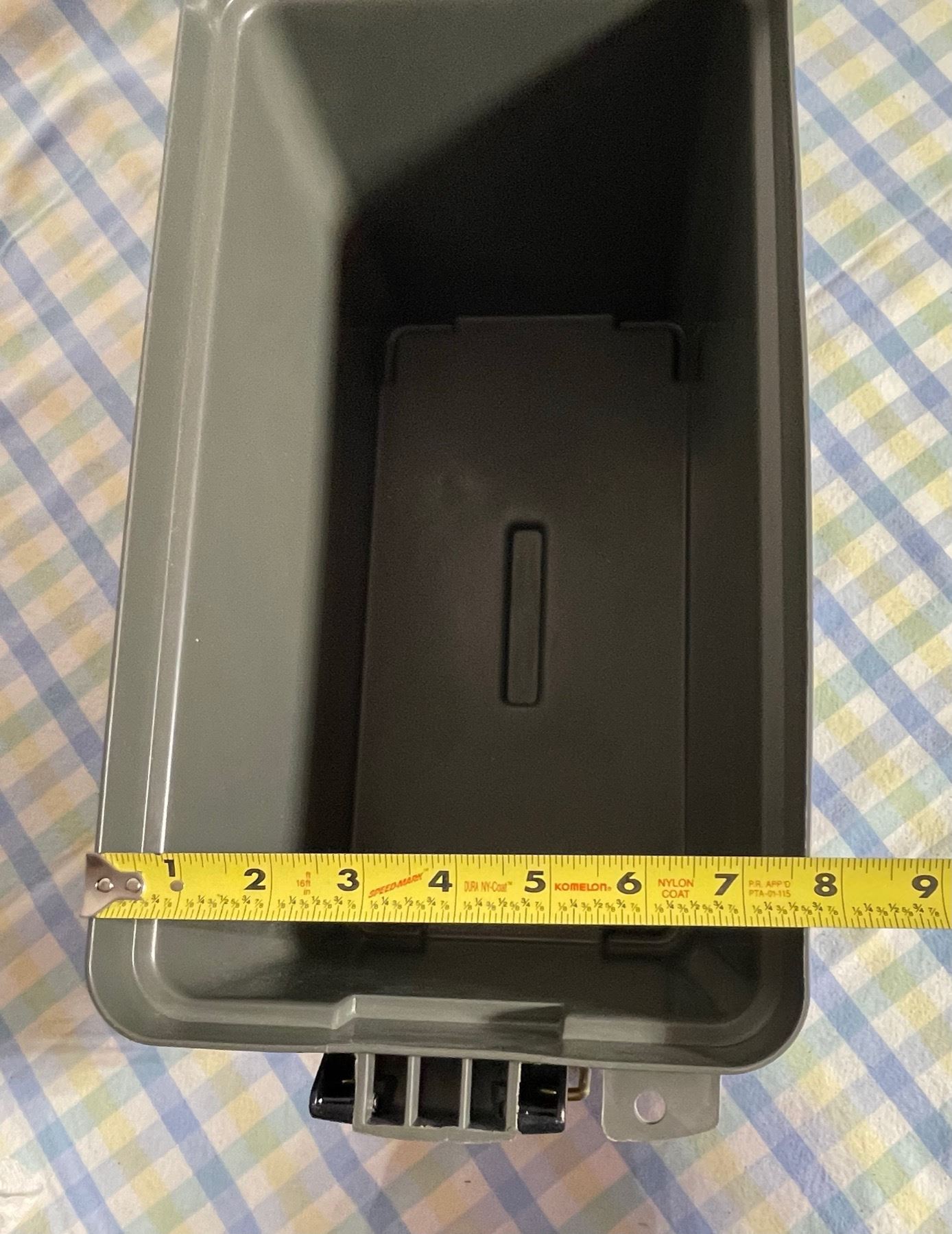 Cabela's Color Box CABELA'S HEAVY-DUTY PLASTIC AMMUNITION BOX - WATERPROOF - Cornerbids