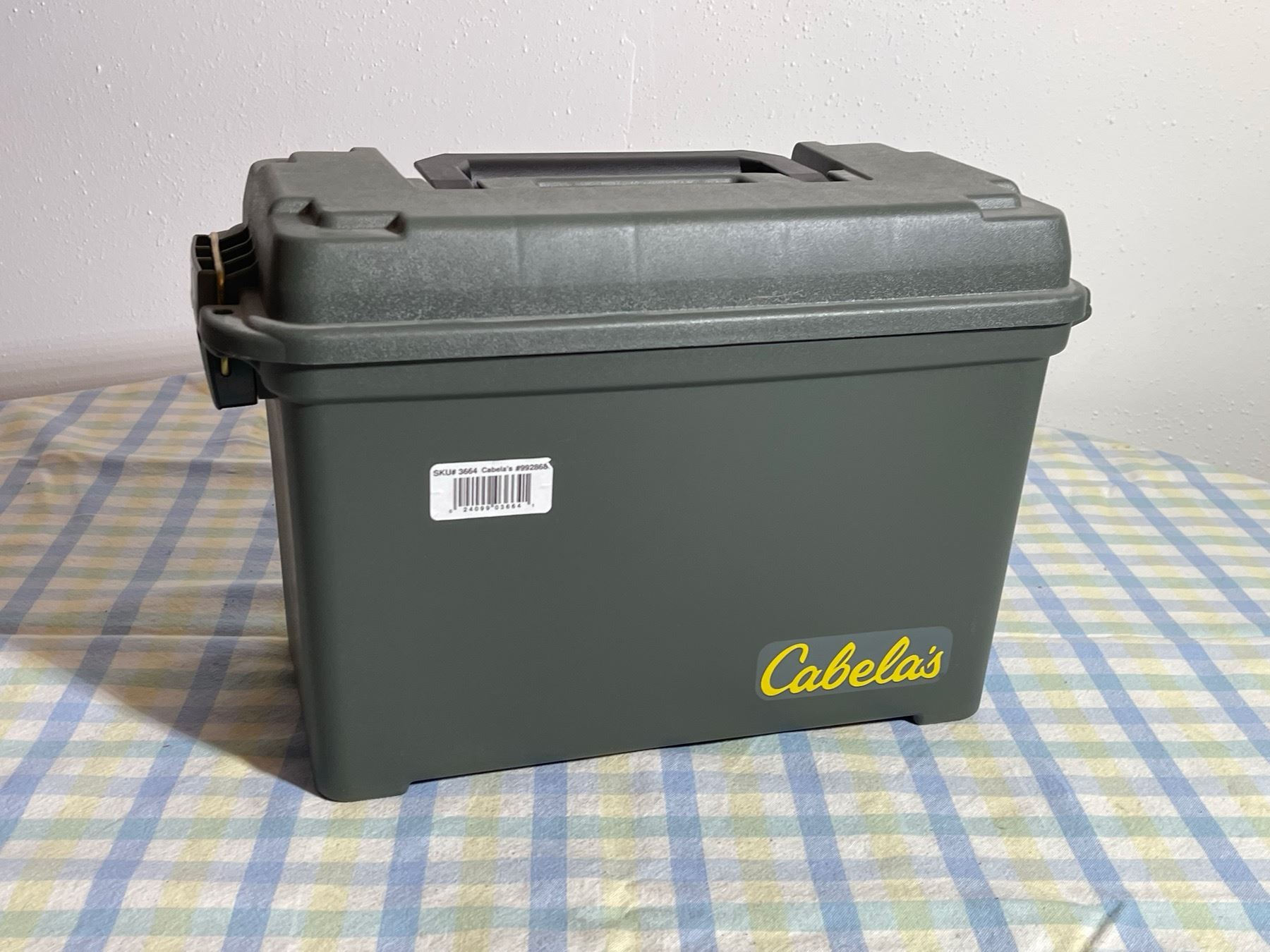 Cabela's Color Box CABELA'S HEAVY DUTY PLASTIC AMMUNITION BOX - WATERPROOF - Cornerbids