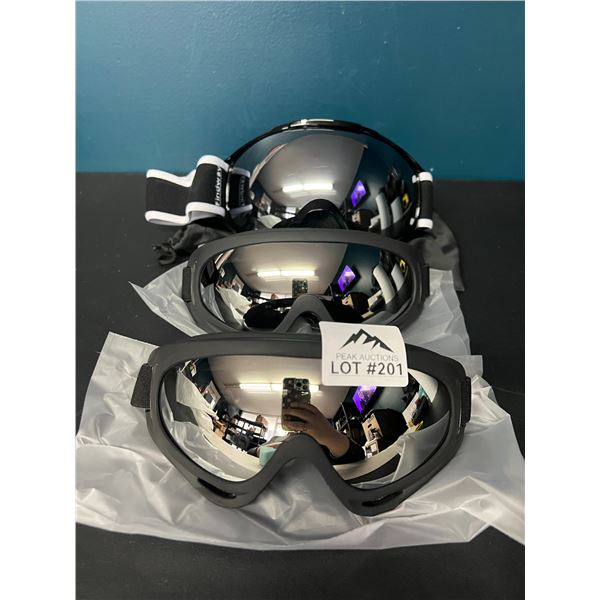 Lot of 3 Pairs of Assorted Ski/Snowboarding Goggles