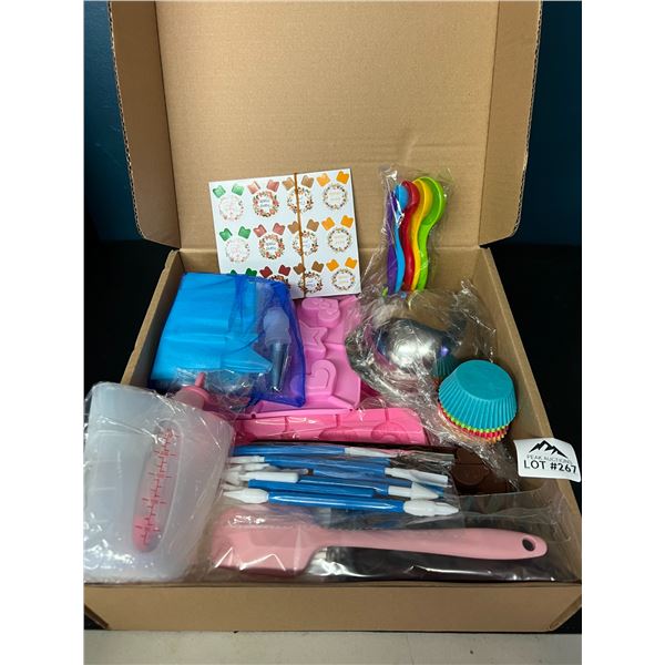 Lot of 1 Baking/Cake Decorating Supply Tool Set