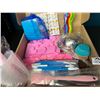 Image 2 : Lot of 1 Baking/Cake Decorating Supply Tool Set