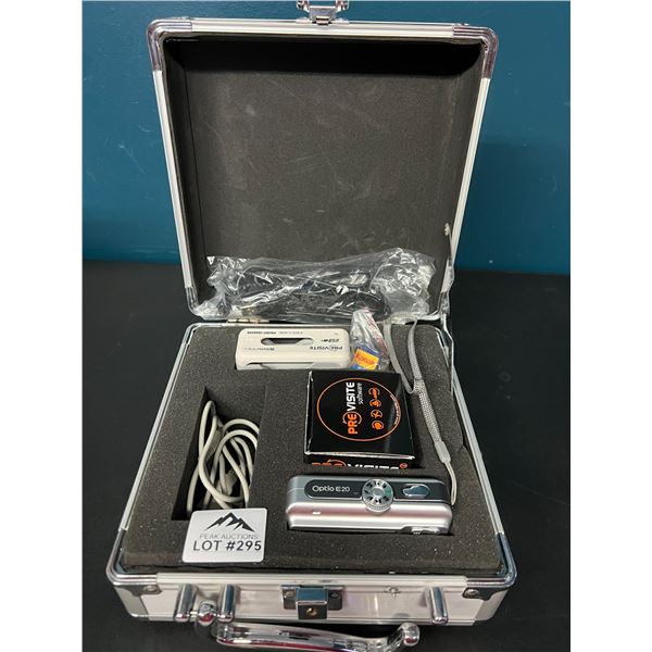 Lot of 1 Pentax Digital Camera w/ Hard Case (*Used)