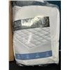 Image 2 : Lot of 1 Twin Size Pillowtop Mattress Topper